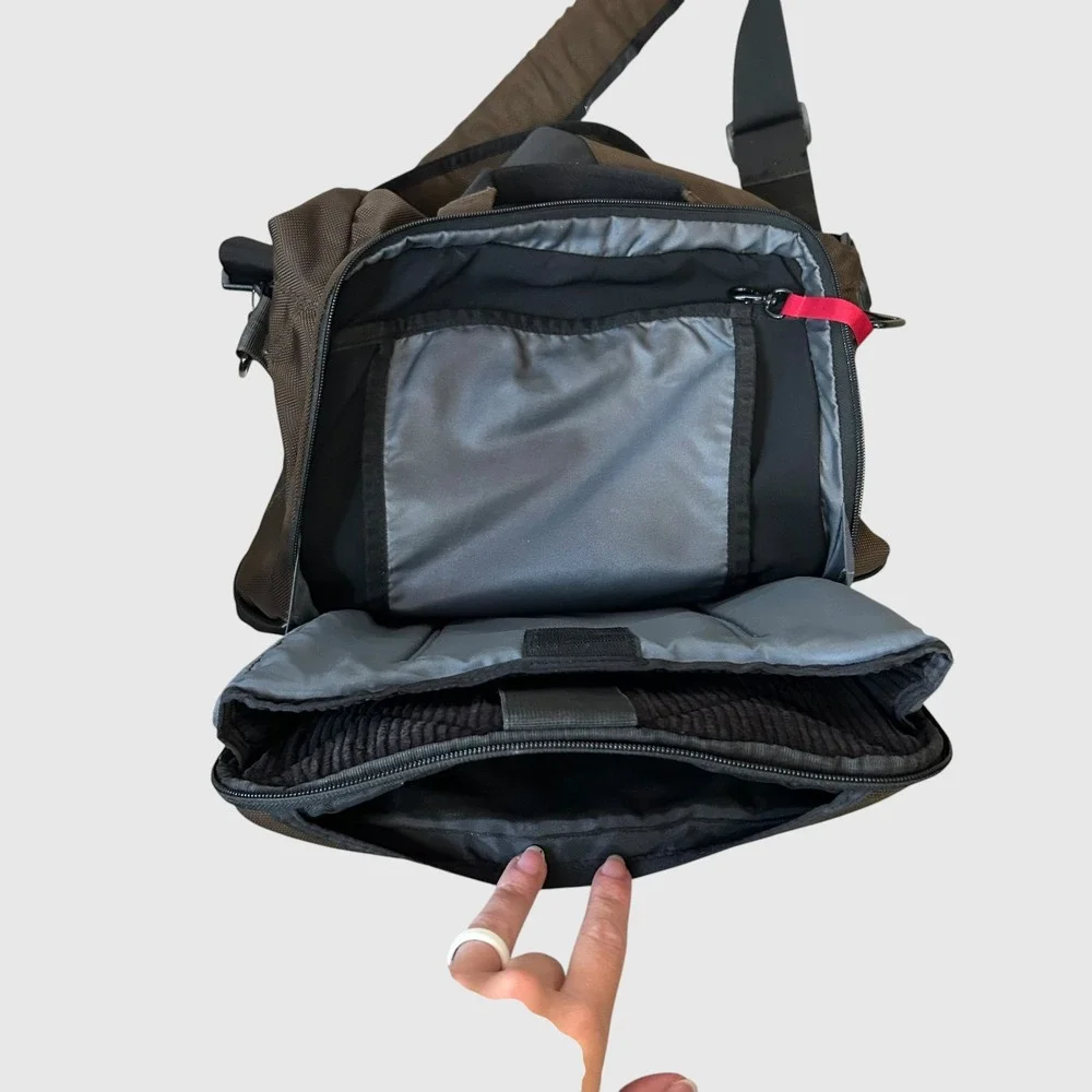 Timbuk2 Gorpcore Techwear Messenger Bag Medium Ballistic Nylon Brown Black
